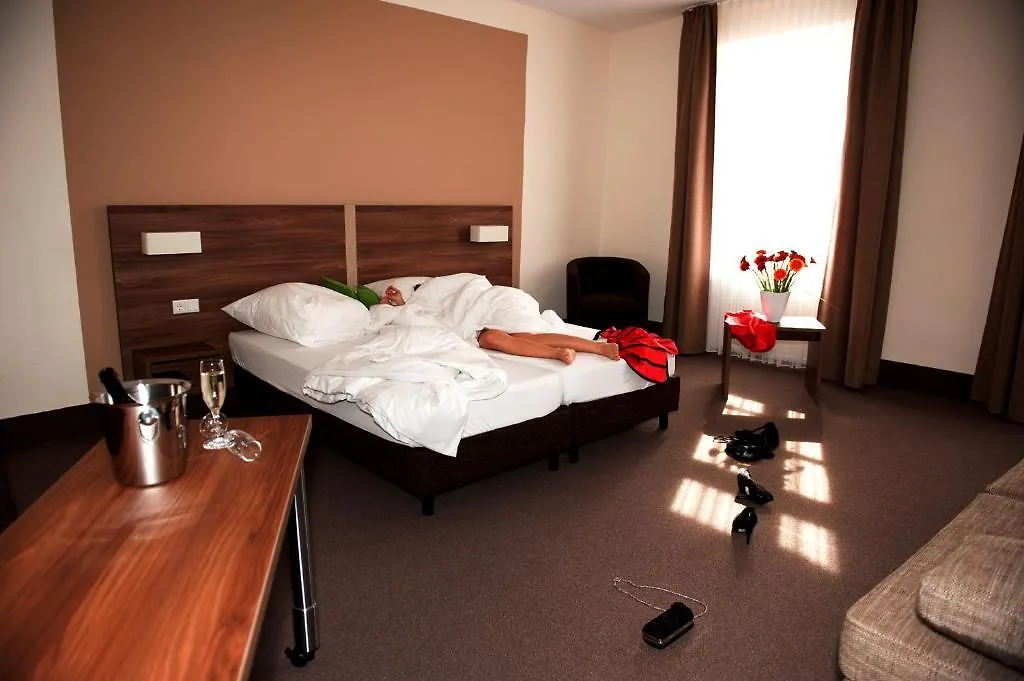 Hotel Adler Eichstätt 3*,