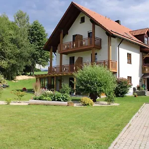 Gaestehaus Sporrer Neualbenreuth